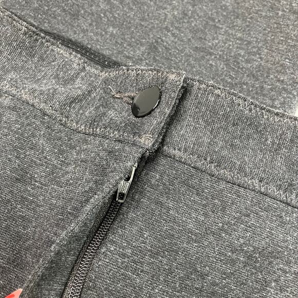 Chico's | Heather Gray Polyester Blend Pants Chicos 1.5 SHORT/ US 10 Short - Picture 2 of 6